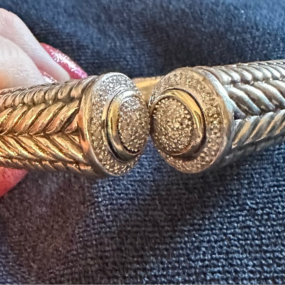 Town and country rare sterling silver, 14kt gold and diamond cuff bracelet. - Picture 8 of 10